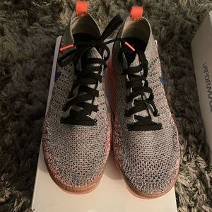 Nike Air Vapormax Flyknit 2
